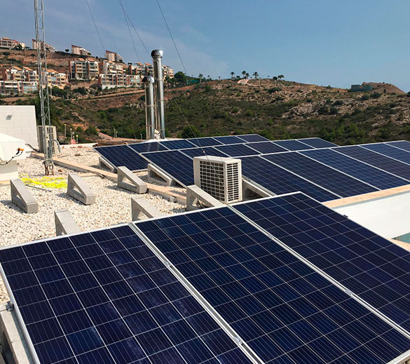 Instalación energía fotovoltaica domestica aislada Castellón